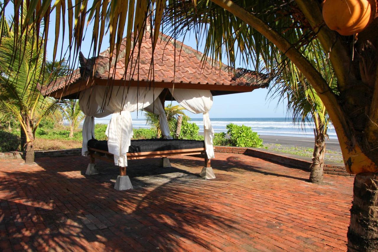 Bali Hai Island Resort Pekutatan  Buitenkant foto